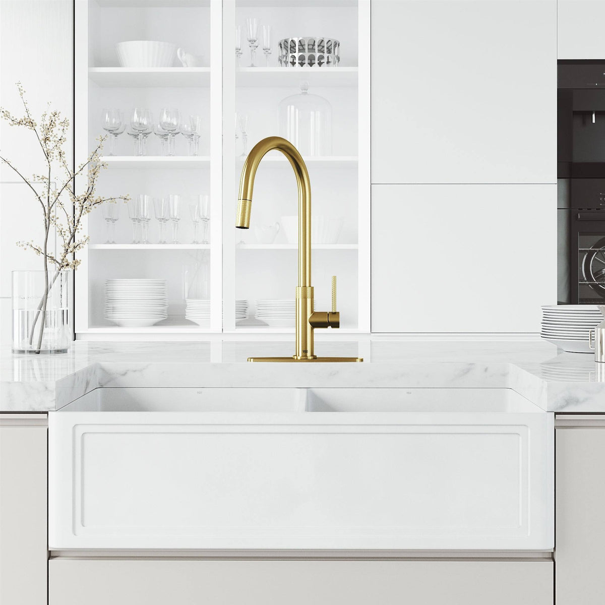 Stainless Steel Pull-Down Kitchen Faucet with Deck Plate Q5766