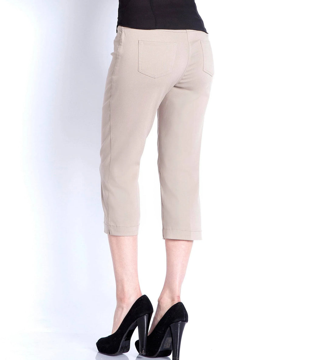 Denim Pull-On Capri Pants K610546