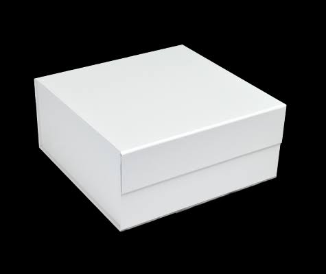 Matte White Magnetic Gift Box Q610