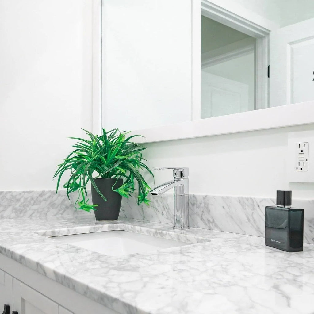 Brushed Nickel Single Hole Bathroom Sink Faucet with Swivel Spout E579115