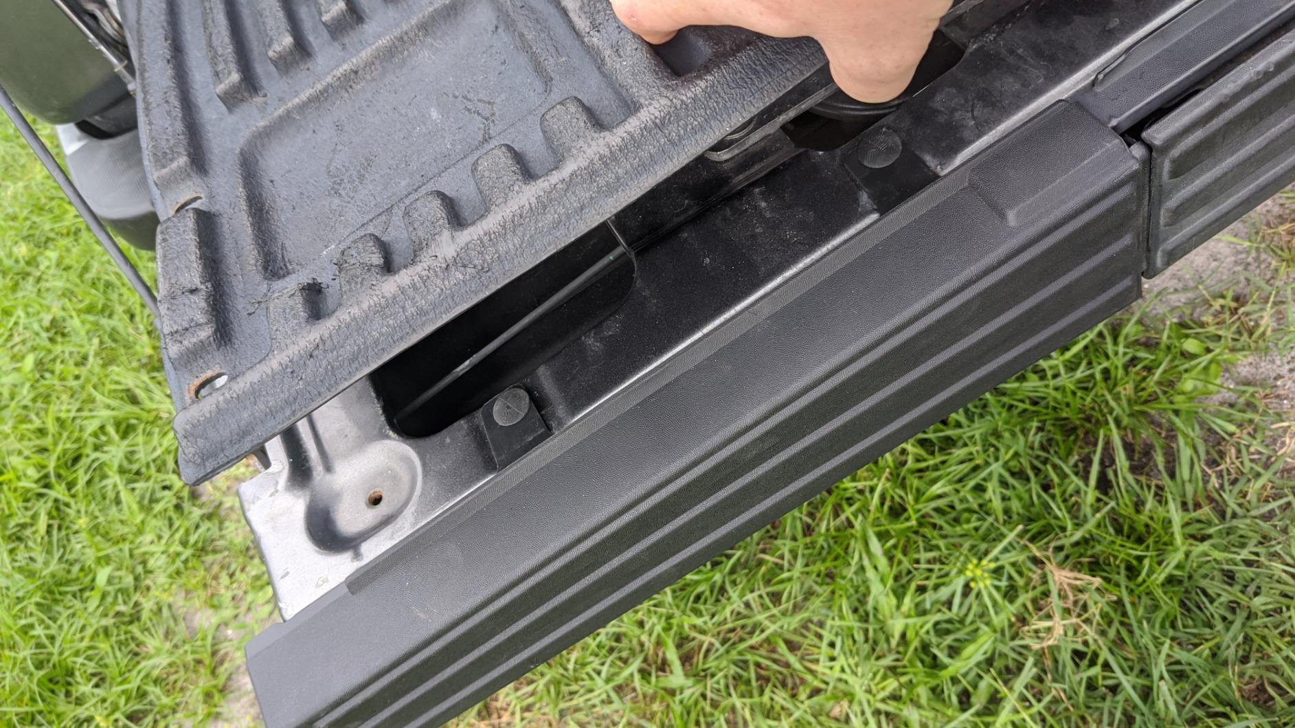 Flex Step Side Tailgate Molding End Cap Covers Right & Left V5165