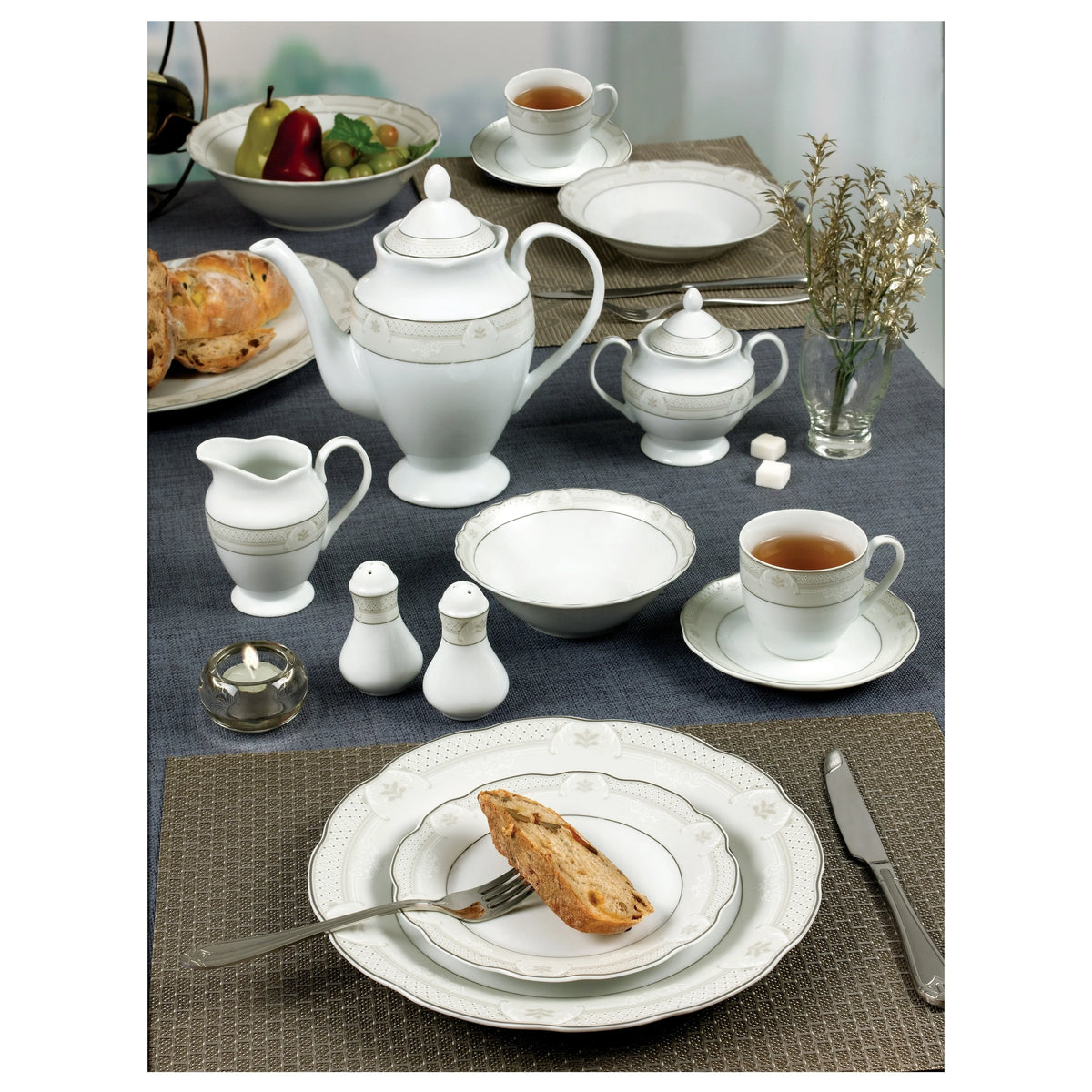 57 Piece Porcelain Dinnerware Set V252545