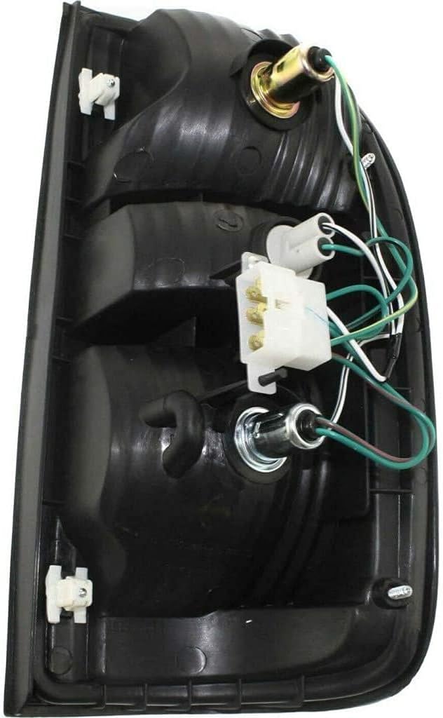 Pair Rear Tail Lights for Toyota Tacoma B4877