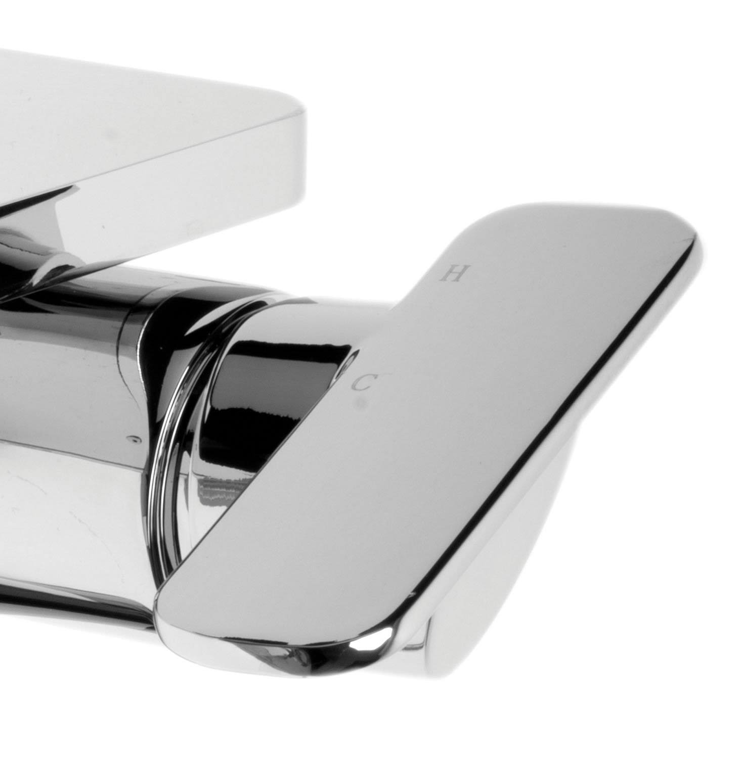 Brushed Nickel Single-Lever Bathroom Faucet V151472