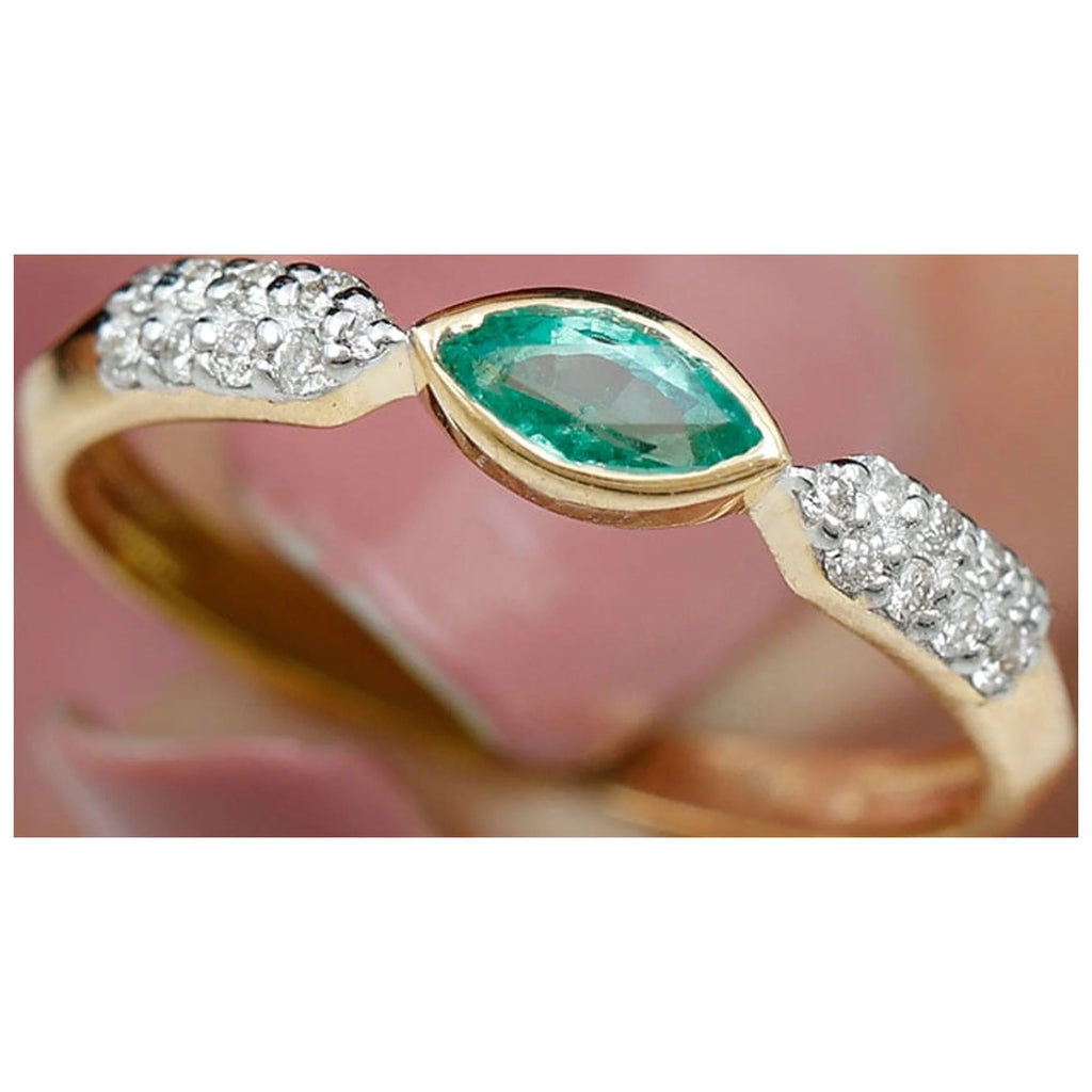 14K Yellow Gold Emerald Promise Ring with Diamond F790698