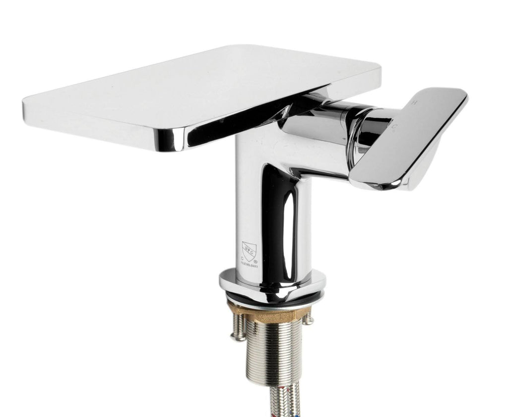 Brushed Nickel Single-Lever Bathroom Faucet V151472