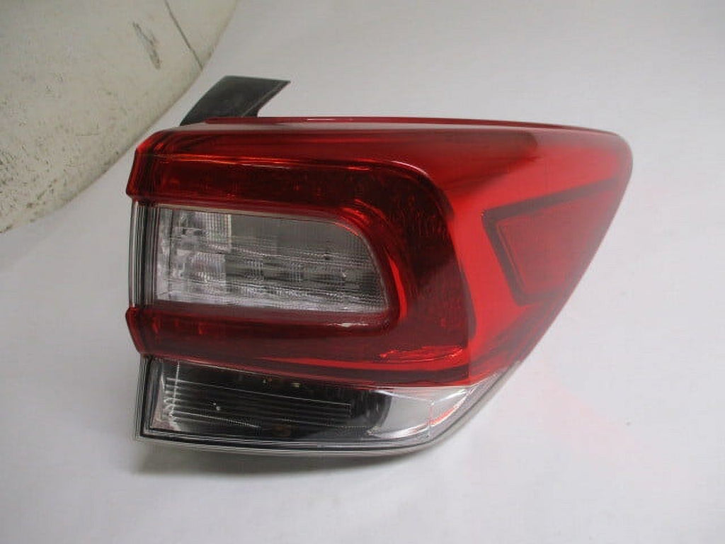 Pre-Owned Subaru Impreza RH Passenger Outer Tail Brake Light Lamp I334